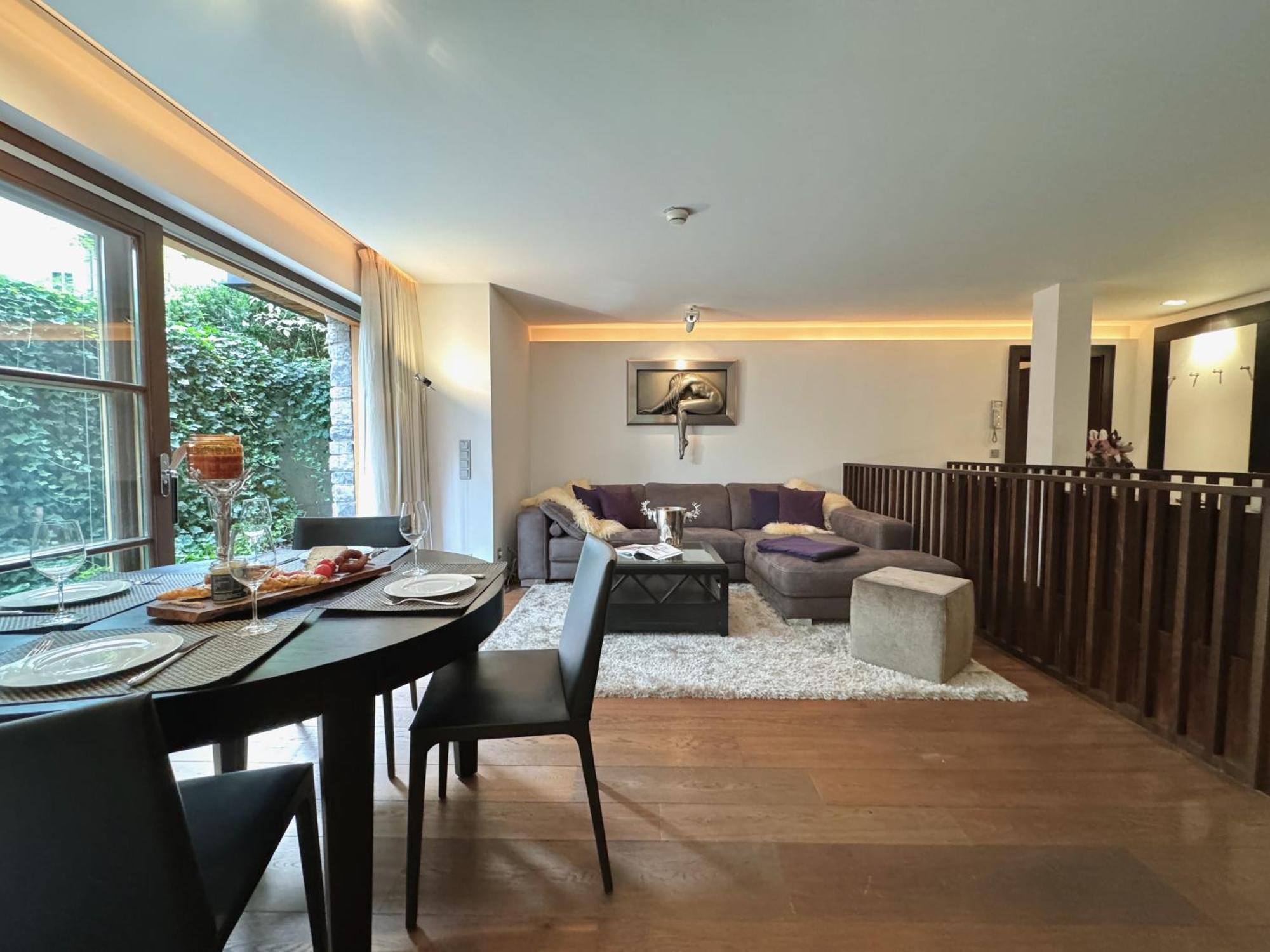 Kitz Deluxe Suite 1 & 2 Im Zentrum Mit Eigenem Spa & Parken By Belle-Stay คิทซ์บือห์ ภายนอก รูปภาพ
