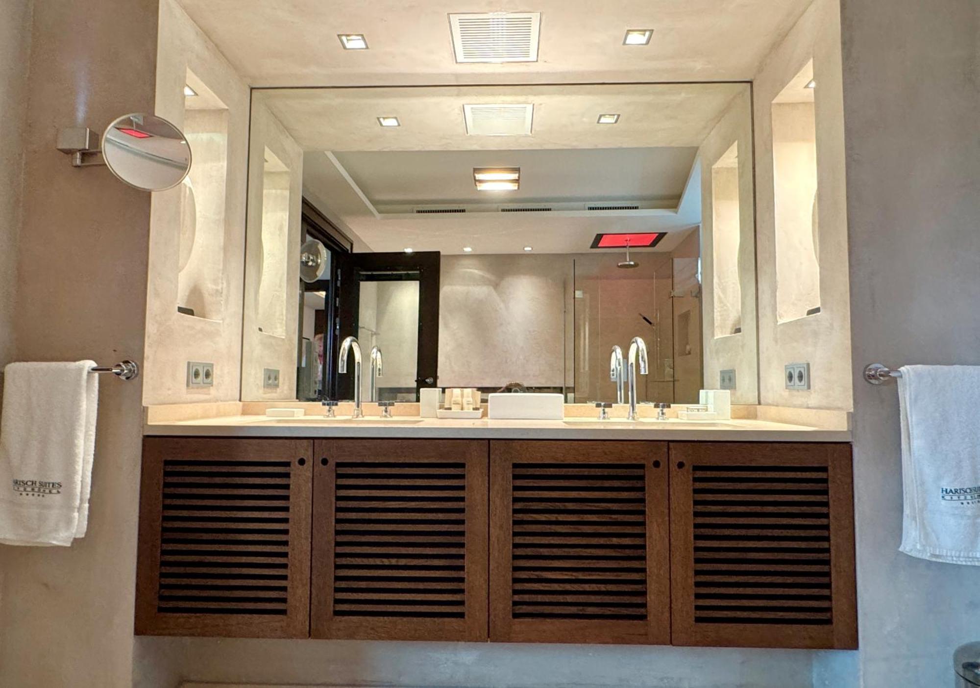 Kitz Deluxe Suite 1 & 2 Im Zentrum Mit Eigenem Spa & Parken By Belle-Stay คิทซ์บือห์ ภายนอก รูปภาพ