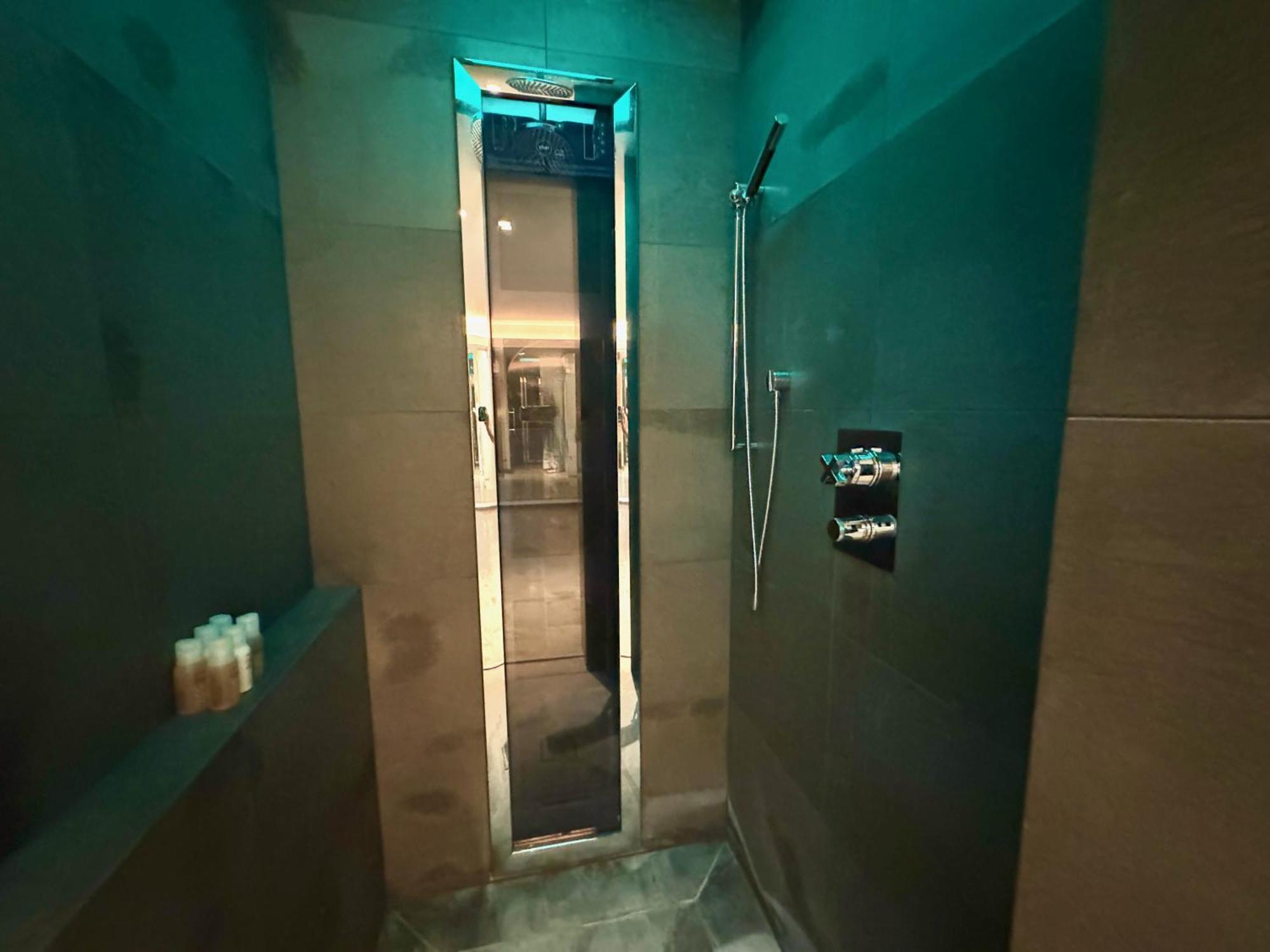 Kitz Deluxe Suite 1 & 2 Im Zentrum Mit Eigenem Spa & Parken By Belle-Stay คิทซ์บือห์ ภายนอก รูปภาพ