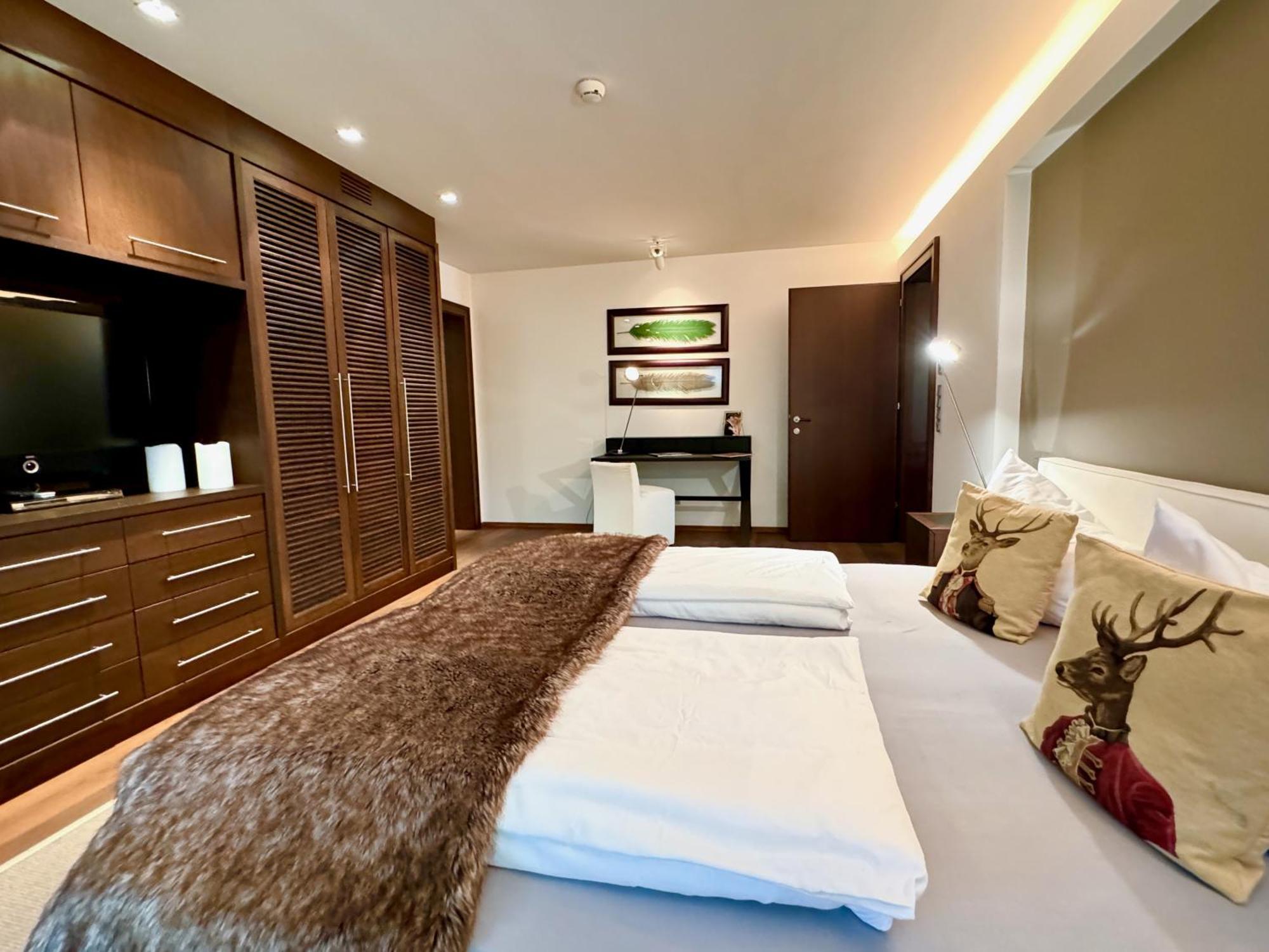 Kitz Deluxe Suite 1 & 2 Im Zentrum Mit Eigenem Spa & Parken By Belle-Stay คิทซ์บือห์ ภายนอก รูปภาพ