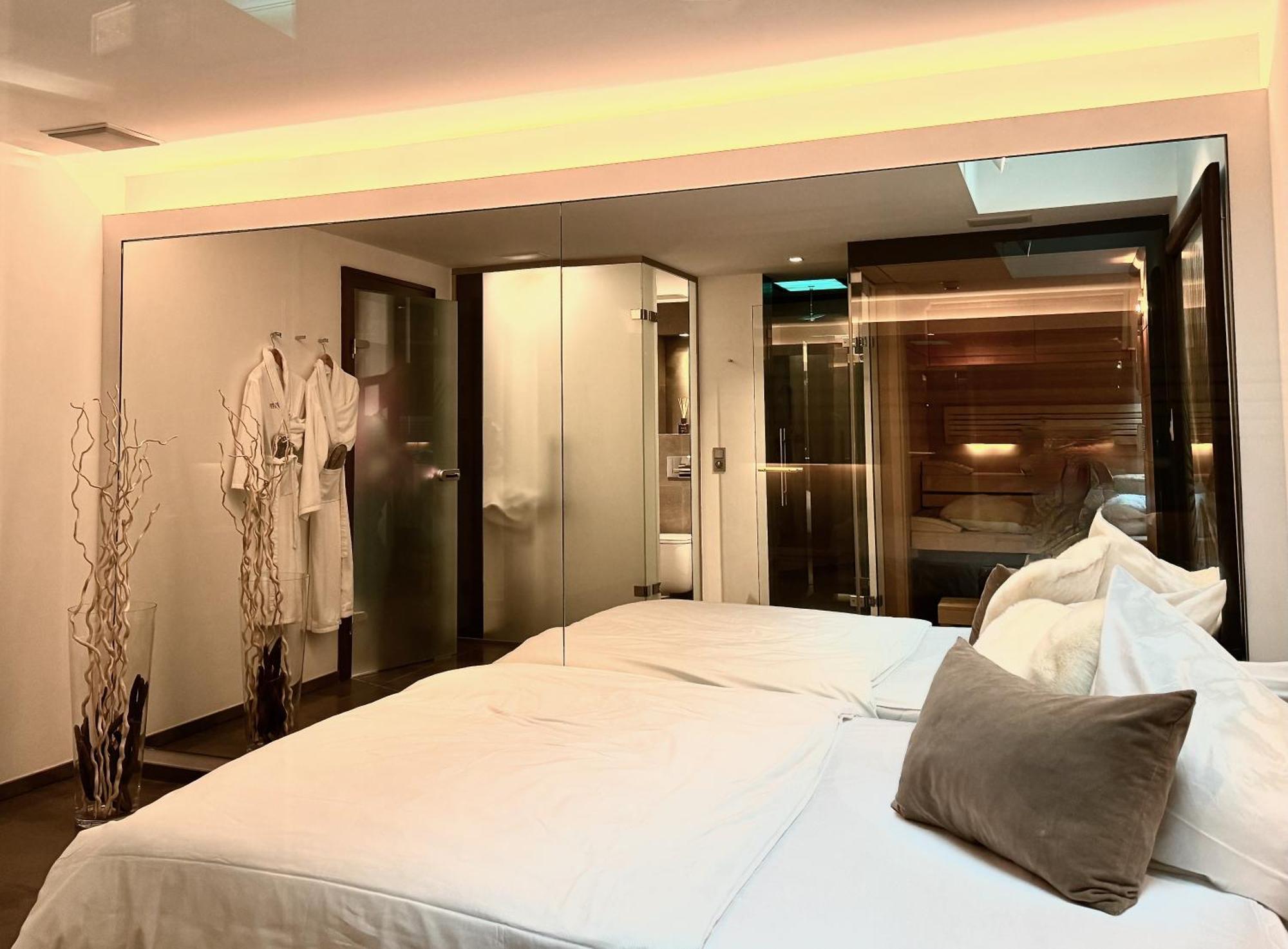 Kitz Deluxe Suite 1 & 2 Im Zentrum Mit Eigenem Spa & Parken By Belle-Stay คิทซ์บือห์ ภายนอก รูปภาพ